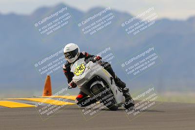 media/Sep-11-2022-SoCal Trackdays (Sun) [[81b7e951af]]/Turn 9 (930am)/